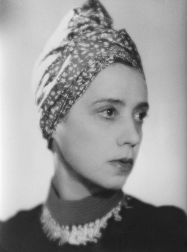 Elsa Schiaparelli par Teddy Piaz