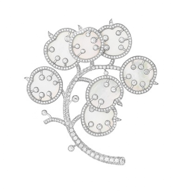 Broche Feuille de Chêne en or blanc, diamants et perles de culture, Van Cleef & Arpels