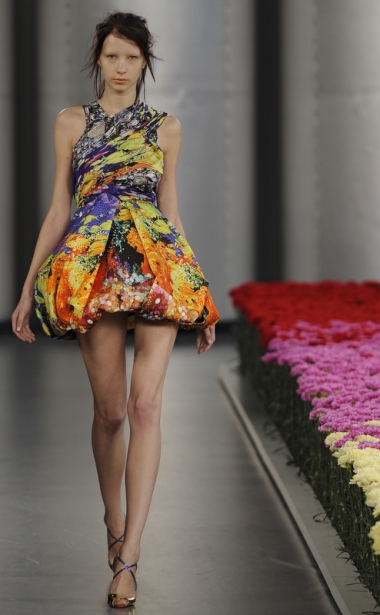 <p>D&eacute;fil&eacute; Mary Katrantzou, collection printemps-&eacute;t&eacute; 2012</p>