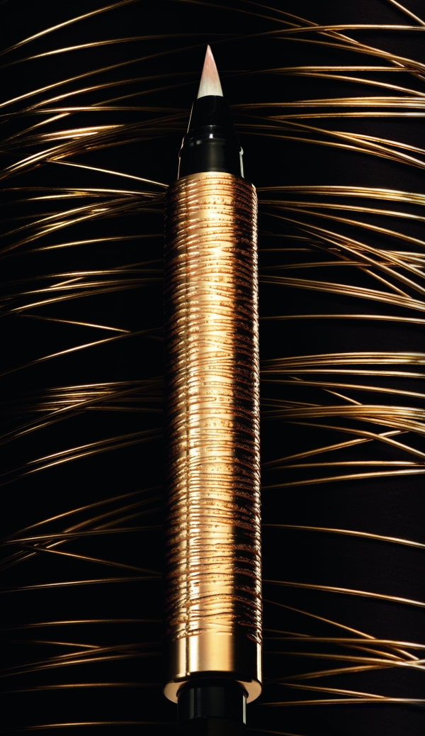 L'édition limitée de  Touche Eclat d'Yves Saint Laurent, éditée à l'occasion des vingt ans du produi
