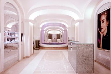 Plaza Athenee, Paris