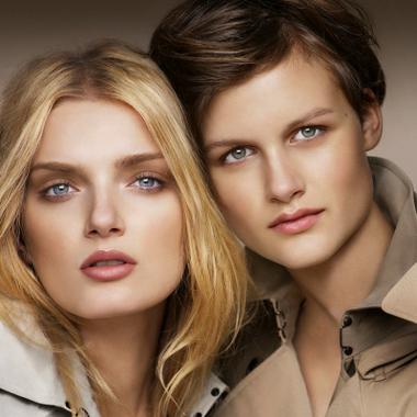 Lily Donaldson et Nina Porter pour Burberry Beauty
