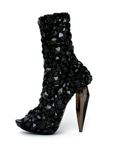 ALEXANDER MCQUEEN
