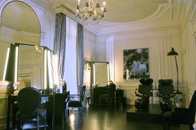 Le salon de Christophe Robin, dans la suite 128-129 du Meurice