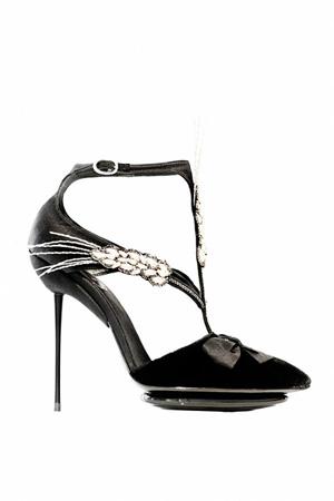 Soulier “Monsieur” en hommage à Yves Saint Laurent, par Bruno Frisoni, collection Haute Couture Automne-Hiver 2008-2009, Roger Vivier.